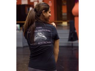 Kostroma Ballet enjoys some Cuban culture.